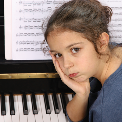 有关二手钢琴的建议:对于初学者的父母